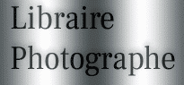 Texte sur fond dégradé métallique qui dit « Bibliothèque Photographe.